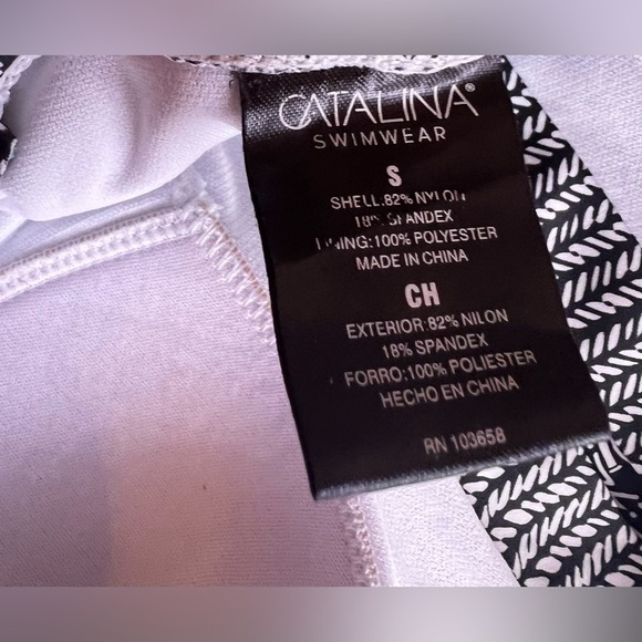 Catalina Women's High Neck Keyhole One Piece Swimsuit Size Small Black/White - Picture 12 of 13
